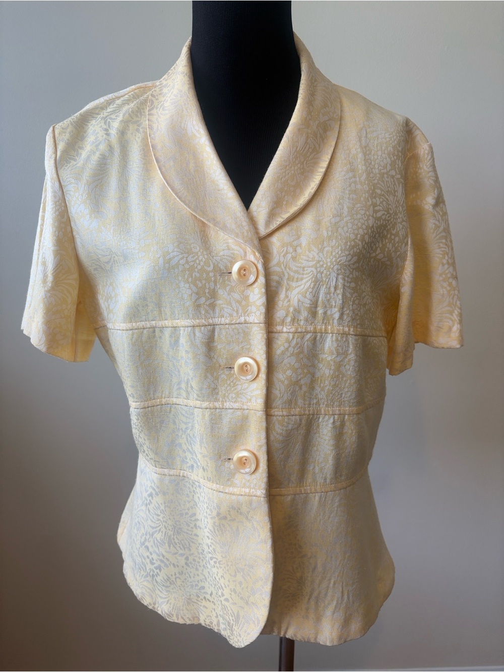 Sag Harbor Light Yellow Floral  Button Front Top